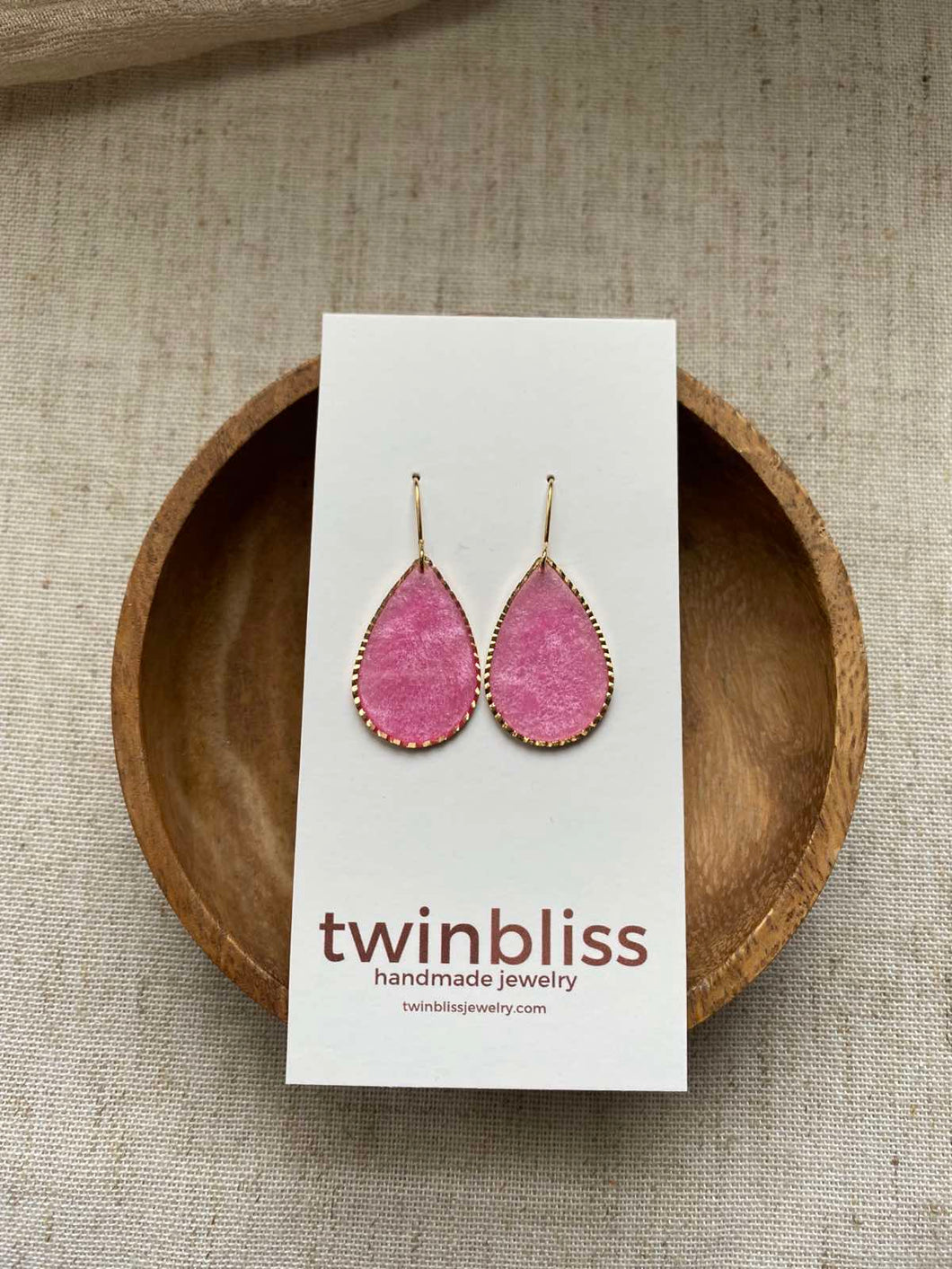 Medium Gold Textured Pink Drop