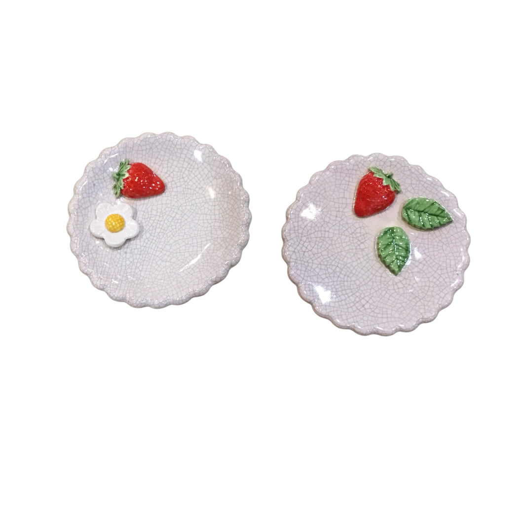 Small Round Plate with Strawberry