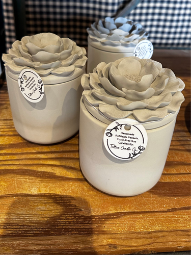 XL Flower Candle - White Tea & Ginger