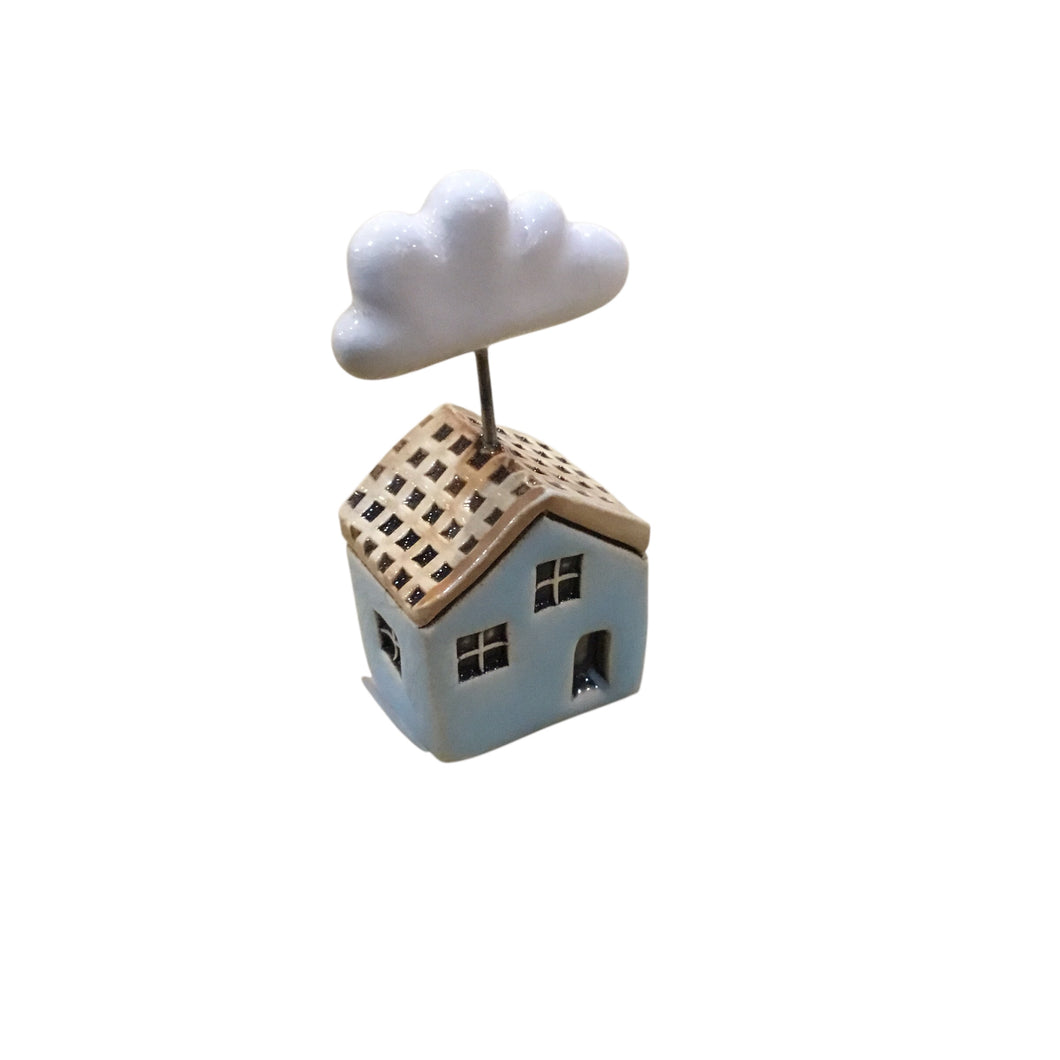 Tiny House with Cloud