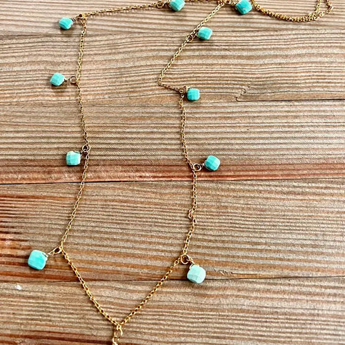 On Point - Turquoise gold chain necklace