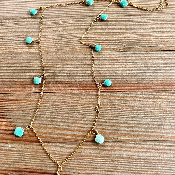On Point - Turquoise gold chain necklace