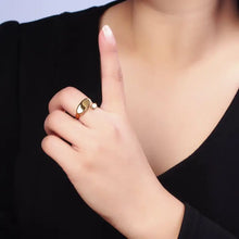 Double Chubby Claw Open Band Ring in Gold