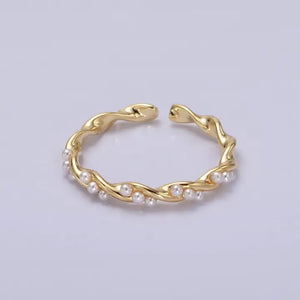14K Gold Filled Dotted Pearl Lined Croissant Twisted Ring