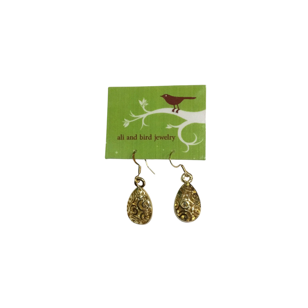 Gold Filigree Oval Earrings