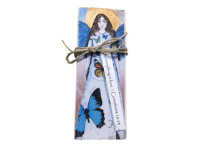 Small Wood Block Angel "Do everything in love, be realistic, plan for a miracle."