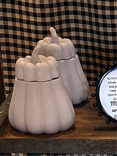 Beige Pumpkin Candle- Pumpkin Chai
