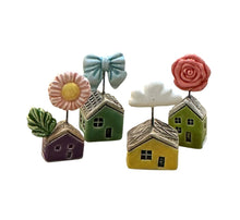 Tiny House - Trinket on Roof