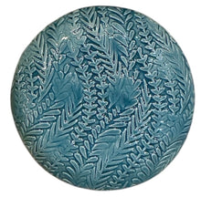 Small Round Plate with Bow - Decorated Back