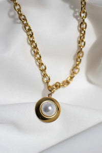 Pop Of Pearl Necklace 18"