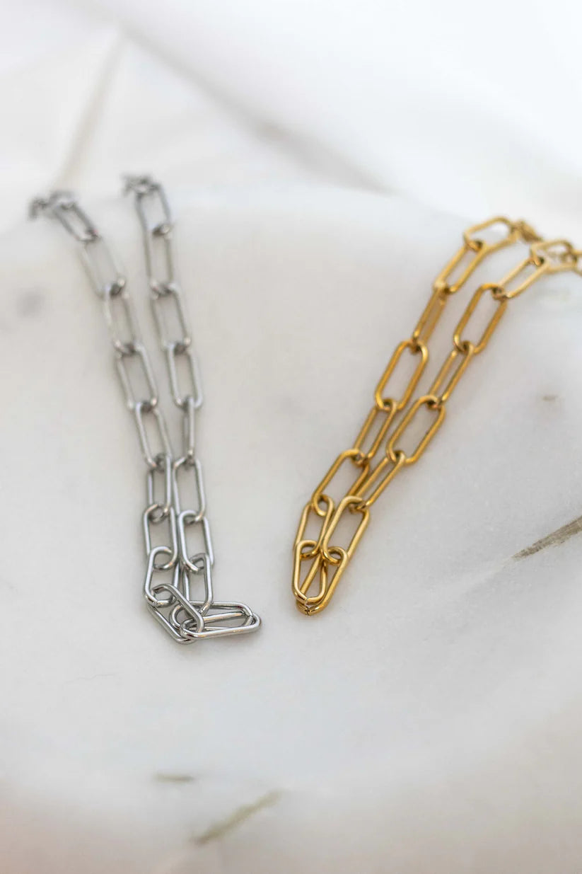 Silver Chunky Paperclip Necklace 18