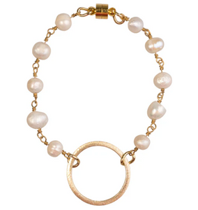 Pearl on Gold w Circle Bracelet