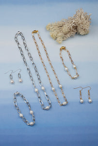 Gold Paperclip Chain w/ Pearl