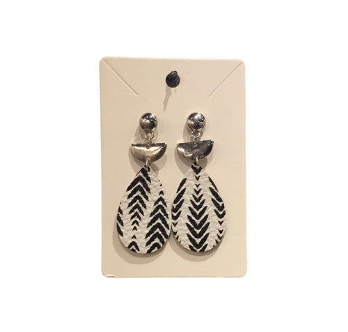 Black & White mini drop earrings