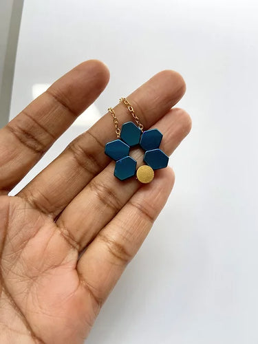 Large Petals Necklace - Moss