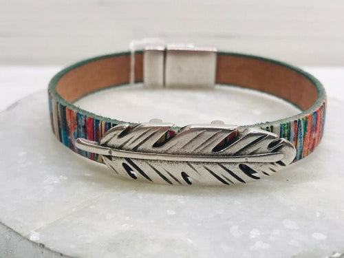 Metallic Feather slider with magnet