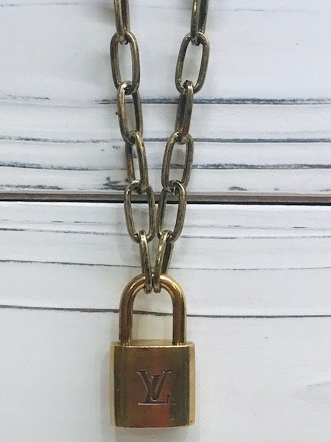 Louis Vitton Locket