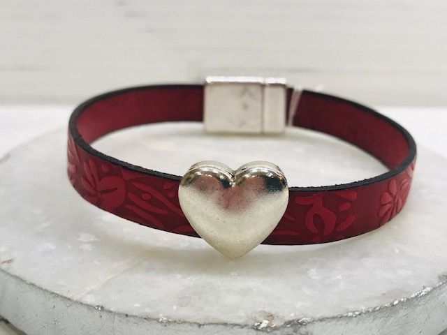 Large heart slider bracelet