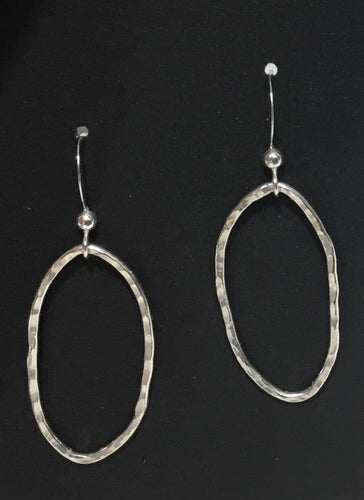 Medium Oval Hoop Earrings