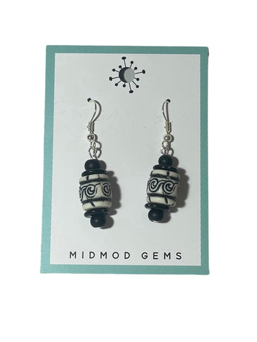 Black and White Wave Beaded Drop Earrings