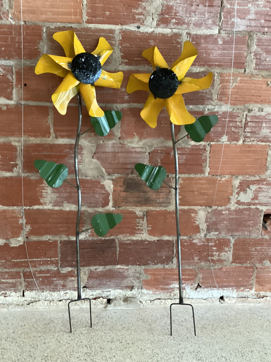 Flower Spinner on Stake