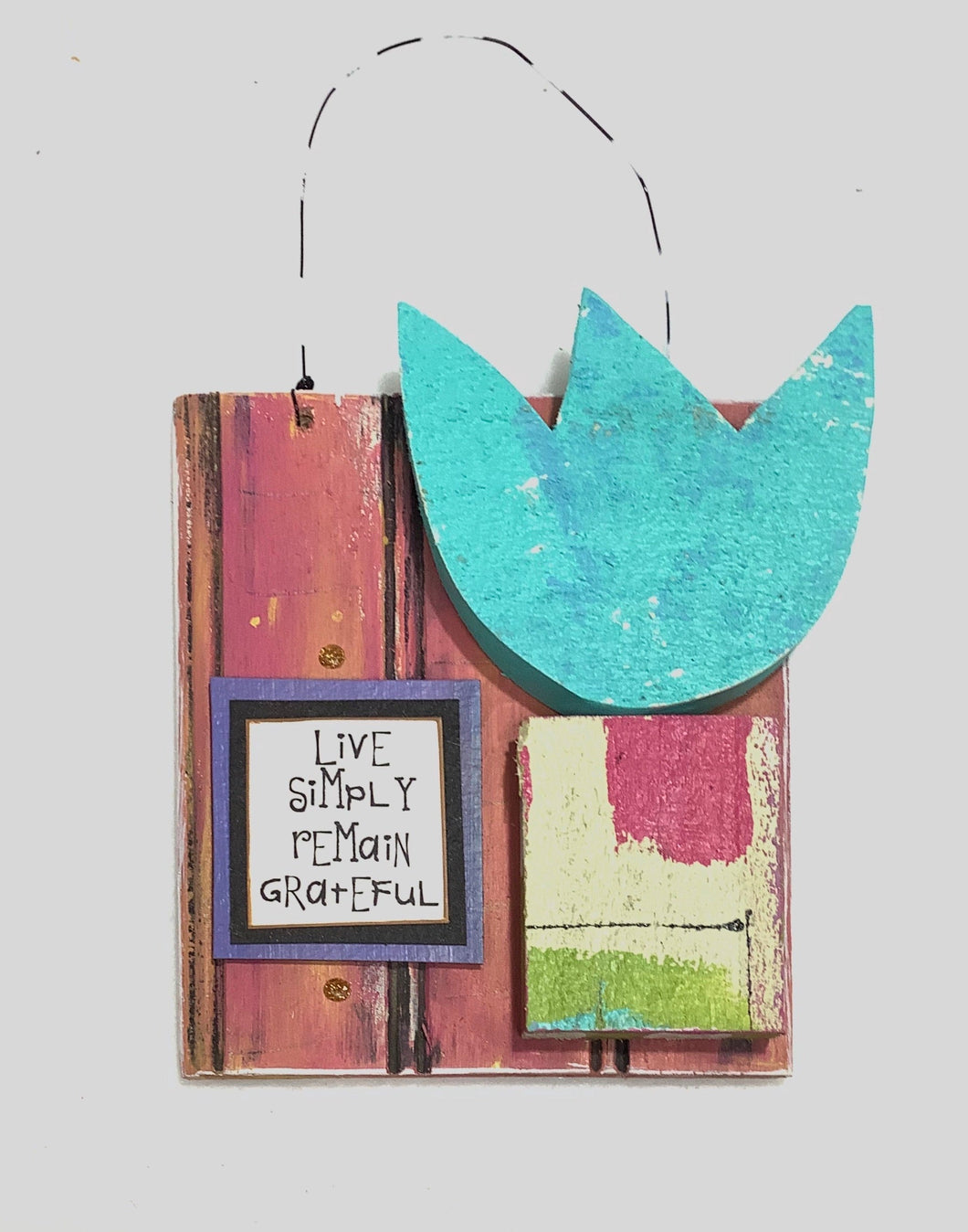 Hanging Tulip Plaque - Live Simply