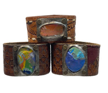 Light Leather Cuffs with Stone