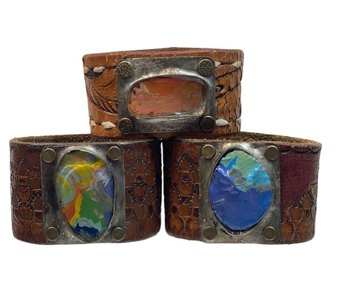 Light Leather Cuffs with Stone