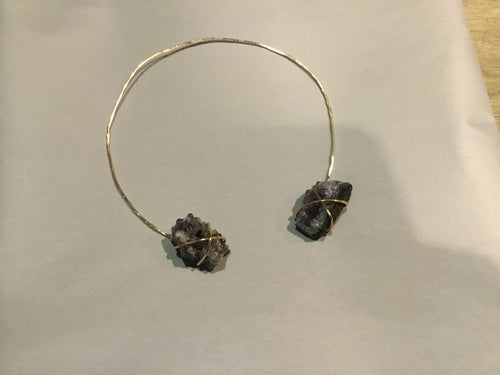 Amyth Clusters Hammered Choker