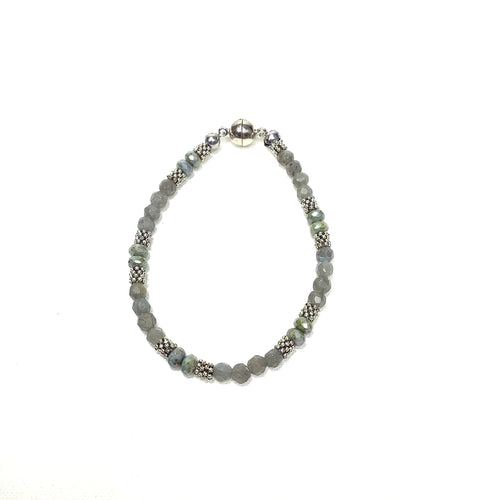 Bracelet - Labradorite and Czech Glass Beads with magnetic clasp